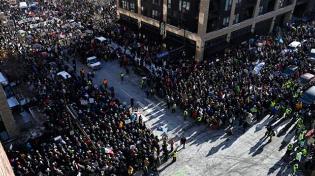 Пока Трамп «господствует над миром» – в тылу у него зреет «потужная зрада»