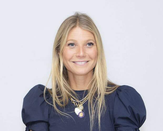 Гвинет Пэлтроу вышла в свет с сыном от рок-звезды Криса Мартина