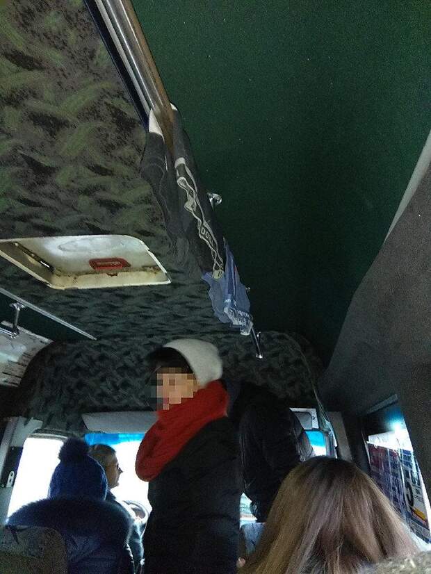 Это не шутки - сушить трусы в маршрутке