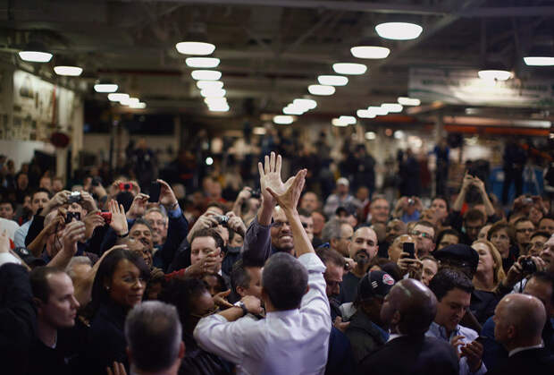 Барак Обама на встрече с рабочими в Детройте, 2012 год