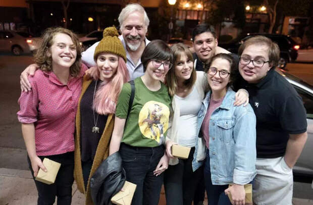 57-летний разведенный мужчина узнал, что у него 25 детей - и решил встретиться со всеми