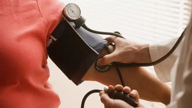 Терапевт Лапа рассказала о последовательности действий при низком давлении