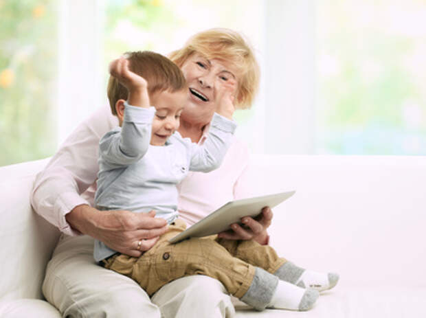 Grandmother And Her Grandson бабушка и внку