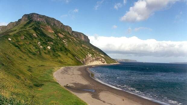 Граждане Японии возмутились тренировками российских серфингистов на Курилах
