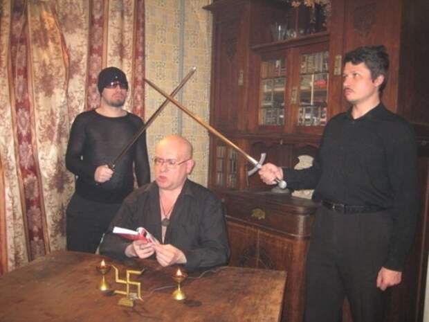 Правда что группа пикник сатанисты. Секты сатанистов в России.