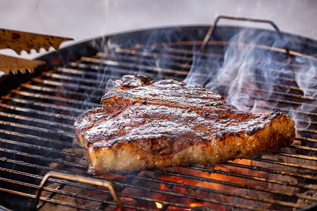 Откуда такой аромат: почему жареная еда пахнет сильнее варёной