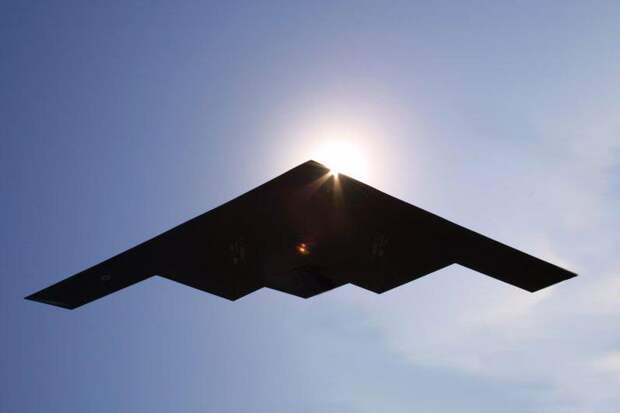 Появилось фото стелс-элемента бомбардировщика B-2 Spirit