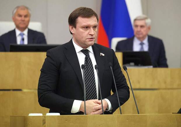 Пахомов: из необоснованного повышения тарифов ЖКХ удалось исключить более 110 млрд рублей