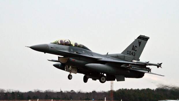 Shephard Media: Boeing получил контракт на превращение F-16 в сверхзвуковые воздушные цели