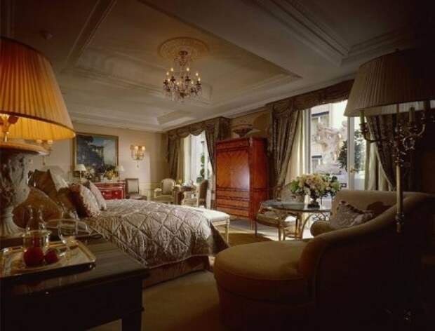 Королевский сьют, отель Four Seasons George V.