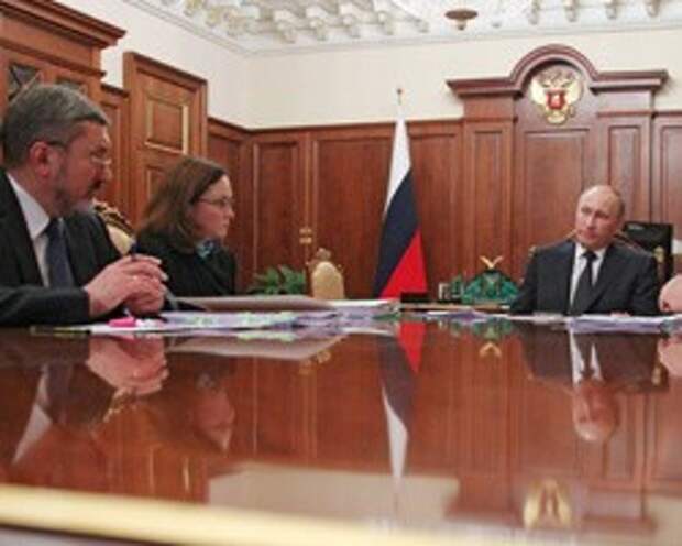 В.Путин министрам о резком росте тарифов ЖКХ: С ума сошли, что ли?