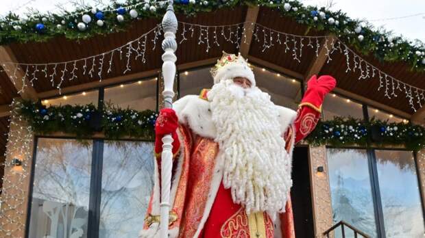 Дед Мороз отправился в новогоднее путешествие