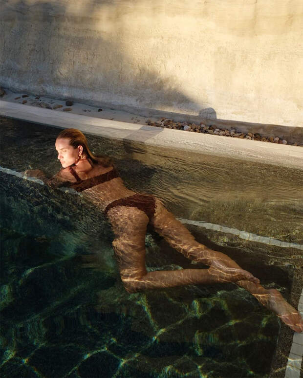 Роузи Хантнгтон-Уайтли