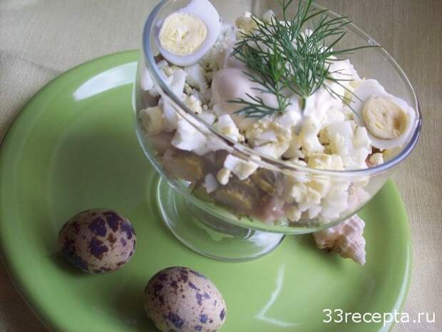 салат из кальмаров и маринованных огурчиков