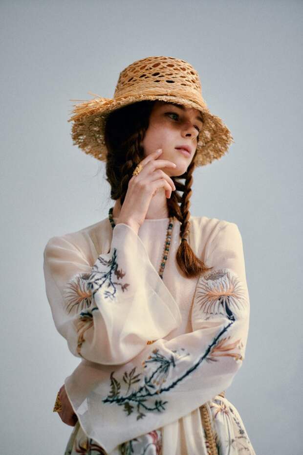Косички от Dior 2020