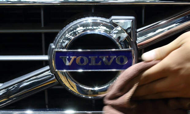 Лого Вольво (Volvo) на радиаторной решетке