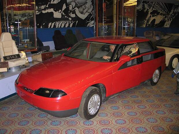 АЗЛК-214 «Яуза», ставший музейным экспонатом/ Фото: wikipedia.org АЗЛК-214 «Яуза», ставший музейным экспонатом/ Фото: wikipedia.org