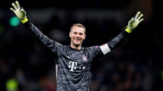 Лам: «Нойер — в одном ряду с Месси и Роналду. Он должен был получить «Золотой мяч»