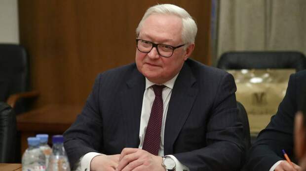 Il Giornale: фраза Рябкова о появлении России на «заднем дворике» напугала США