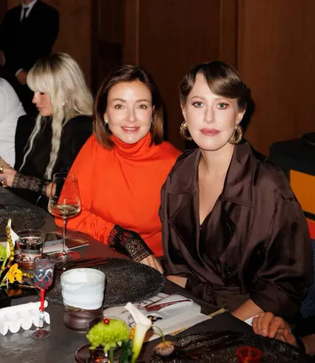Яна Расковалова, Ирина Вольская и Ксения Собчак