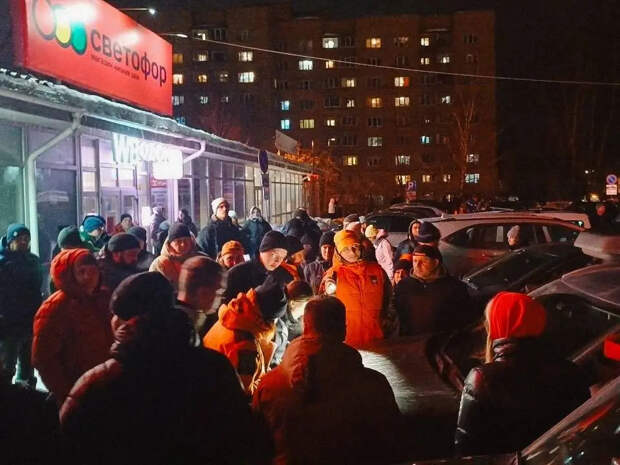 В поисках пропавшей в Смоленске девочки участвуют более 300 человек