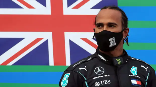 Источник: Хэмилтон согласовал с Mercedes новый контракт с зарплатой €70 млн