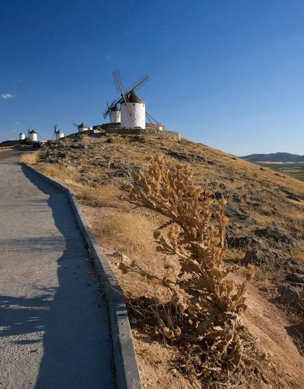 По следам Дон Кихота: знаменитые ветряные мельницы в Ла Манче (Испания)