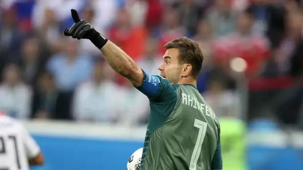 Газзаев прокомментировал заявление Акинфеева об уходе из сборной России