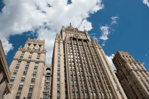 В МИД РФ ответили Макрону и Меркель на требование отпустить украинских моряков В МИД РФ ответили Макрону и Меркель на требование отпустить украинских моряков