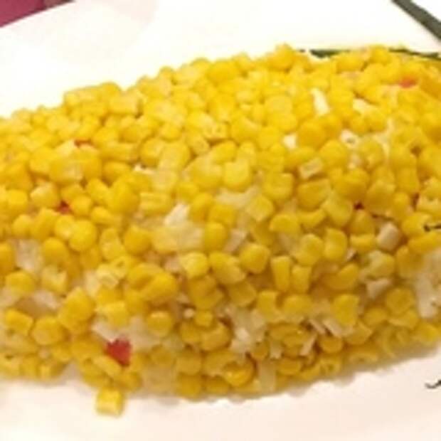 САЛАТ КУКУРУЗА С КРАБОВЫМИ ПАЛОЧКАМИ