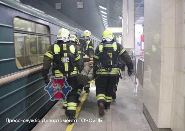 В САО прошло занятие по изучению объектов метрополитена пожарными частями