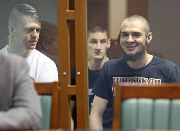 Участники «Невоград NS\WP» во время оглашения приговора в городском суде Санкт-Петербурга, 23 июня 2014 года. Фото: Виктор Колегов / ИТАР-ТАСС