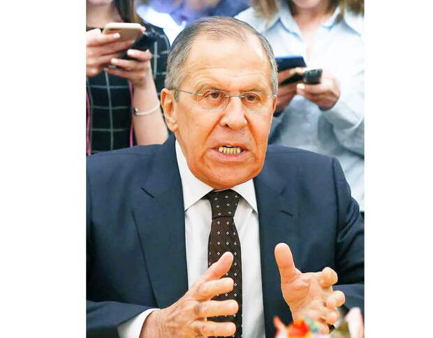 Лавров извинился за правду о Сталине