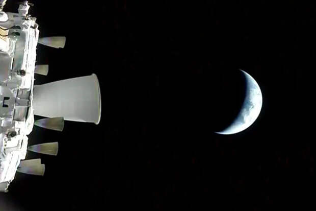 NASA: "Орион" преодолел более половины пути до Луны