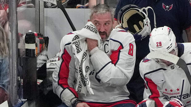 Овечкин не попал в пустые ворота в последнем матче НХЛ