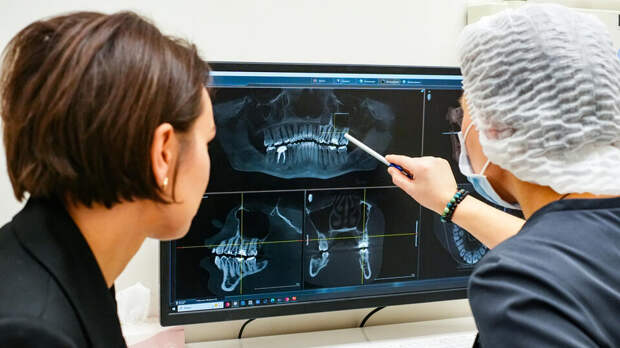 Хирург назвал "тихого убийцу" зубов у молодежи