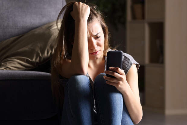 Врач Кудинов призвал россиян бороться с тревожностью интернет-блокировками