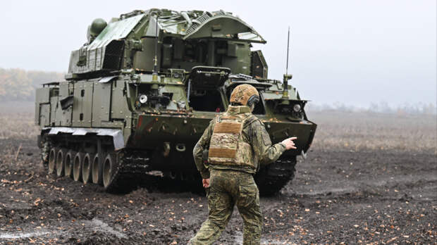 «Тор-М2» предотвратил прорыв ударного дрона. Лучшее видео из зоны СВО