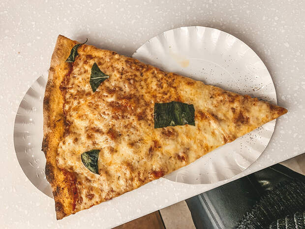 Случай в пиццерии обнажил проблему адаптации и уважения в России: много вопросов об отношении иностранцев к россиянам