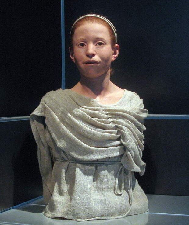 Реконструкция внешности девочки, умершей в результате чумы. Национальный музей Афин
