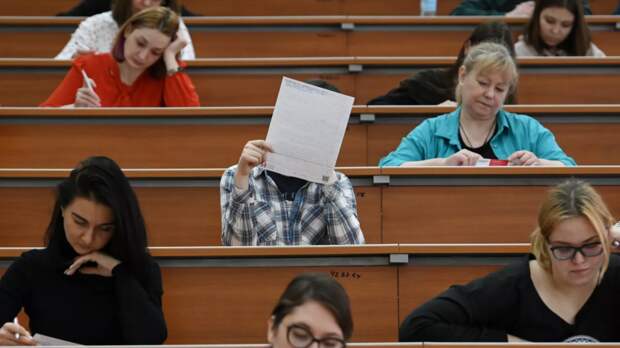 В России прошёл II Всероссийский космический диктант «Кадры для космоса»