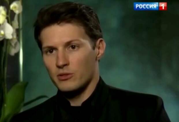 Павел Дуров, основатель Telegram и человек, который, казалось бы, сумел обойти весь мир с его шпионами и спецслужбами, вдруг решает добровольно отправиться в Париж.-3
