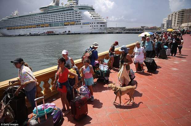 Билет в один конец: тысячи пуэрториканцев уезжают в США