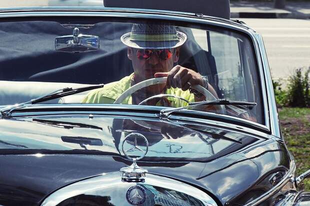 Mercedes-Benz Classic Day в Москве (57 фото)