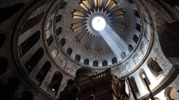 Храм Гроба Господня в Иерусалиме впервые прекратил богослужение