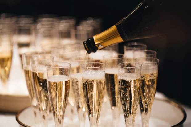 Шампанское из коллекции миллиардера будет продано на аукционе Sotheby's