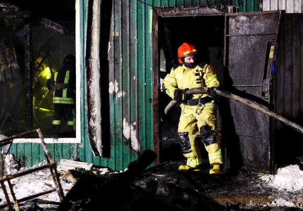 Пять подростков в российском регионе оказались в горящей сауне и не выжили