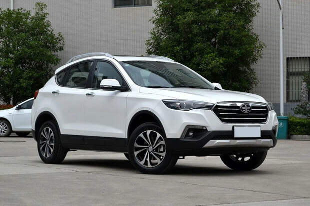 Автоэксперт Зиновьев перечислил шесть минусов кроссовера FAW Besturn X80