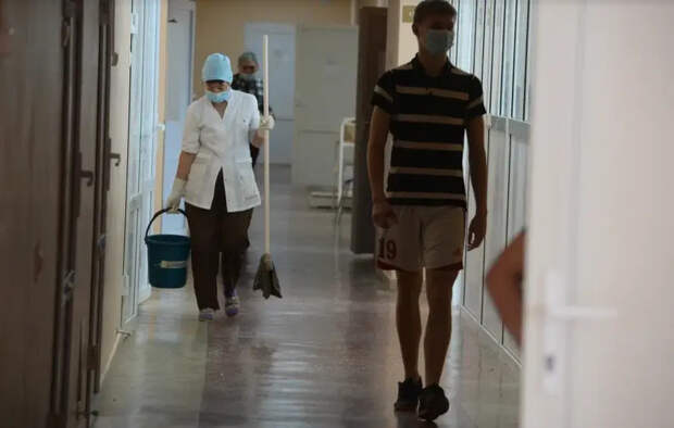 SHOT: школьники оказались в больнице, выпив коктейль из влажных салфеток и колы