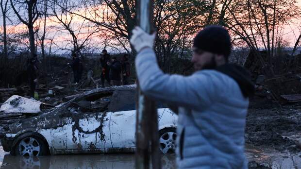 RT рассказал истории волонтёров, которые помогают пострадавшим жителям Дагестана